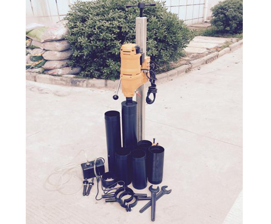 Deep hole drilling core machine